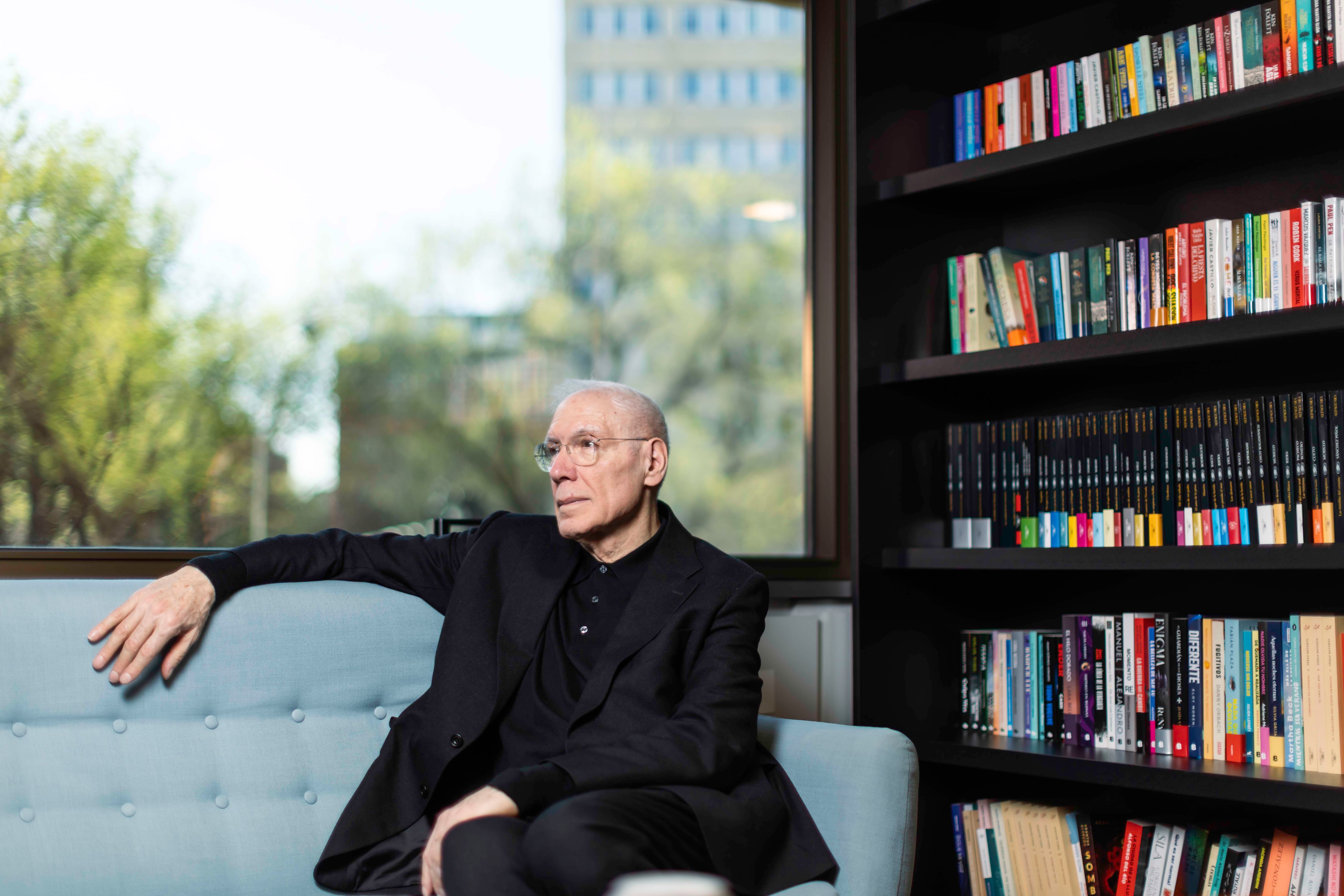 Stephen Grosz, psicoanalista: “Hay personas a las que la infelicidad les resulta más cómoda que la entrega en el amor”